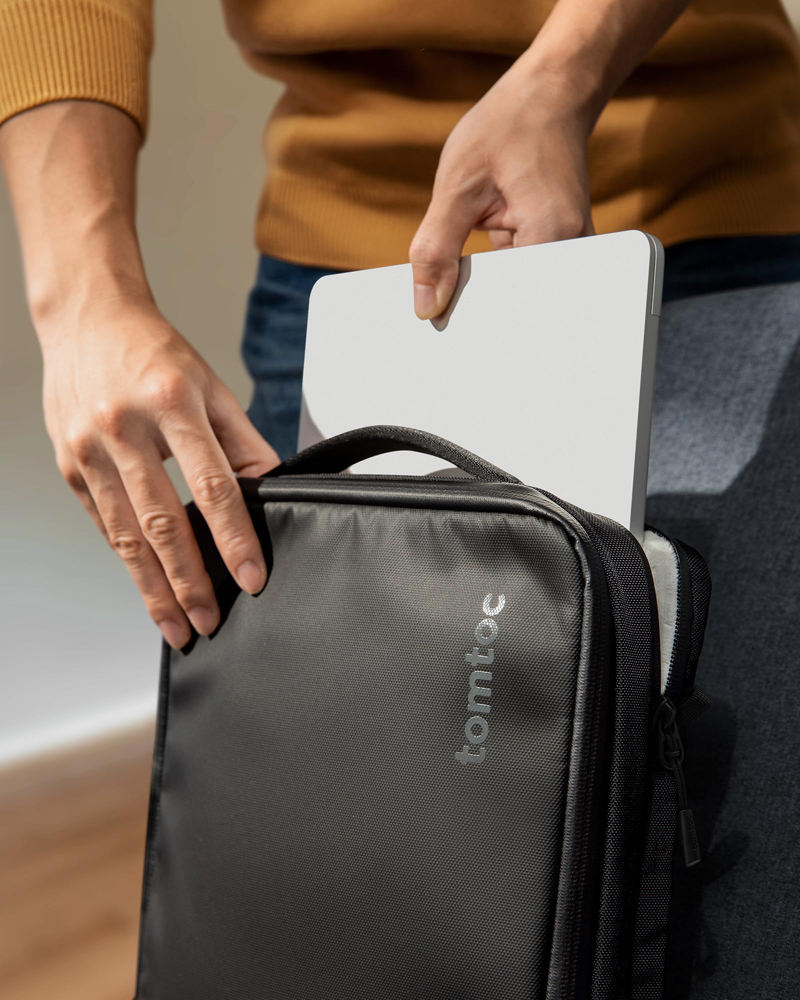 DefenderACE-A04 Laptop Shoulder Bag For 14-16 Inch MacBook Pro/Air, M5/M4, Cordura Ballistic Nylon - Image 9